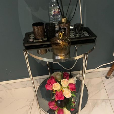 Appartamento Charmant Studio Dans Maison Sarcelles Esterno foto