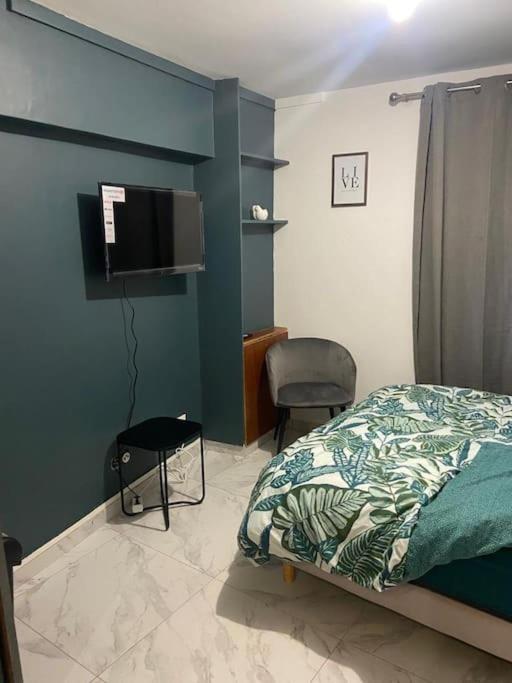 Appartamento Charmant Studio Dans Maison Sarcelles Esterno foto